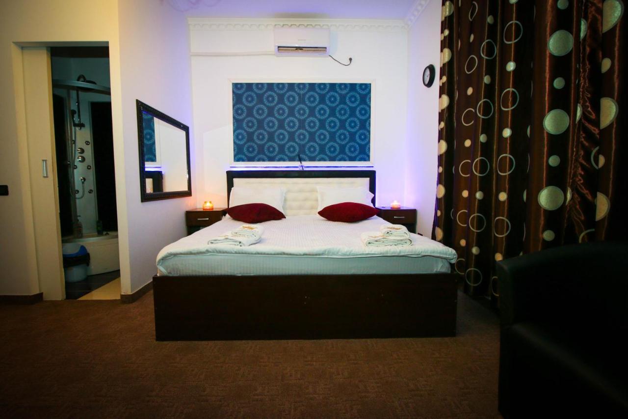 Karma Luxury Room Bukarest Exteriör bild