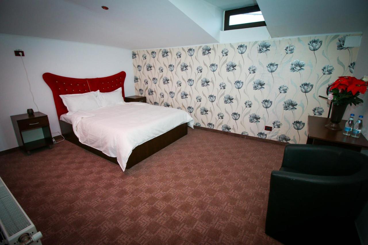 Karma Luxury Room Bukarest Exteriör bild