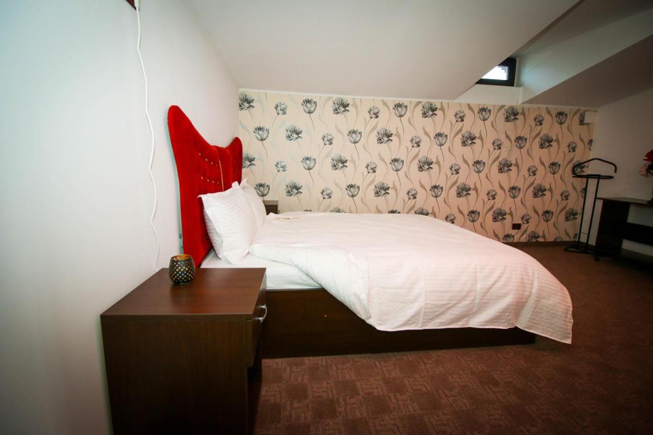Karma Luxury Room Bukarest Exteriör bild